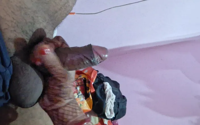 Aakritik346: Stepmom Give Stepson Deep Throats Blowjob E-1
