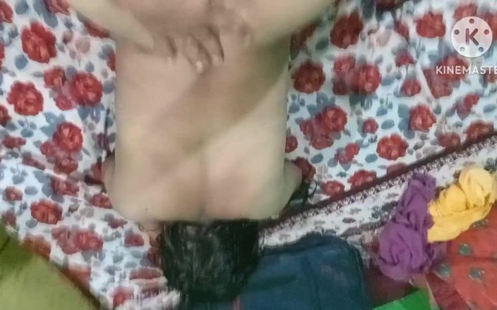 Indian hardcore: Sex romantic pe la spate cu o fată indiancă sexy