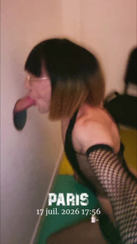 Gloryhole.. ¹ Sexshop•ciné L'annexe Du Sexodrome Paris⁹ Vanessabitchx