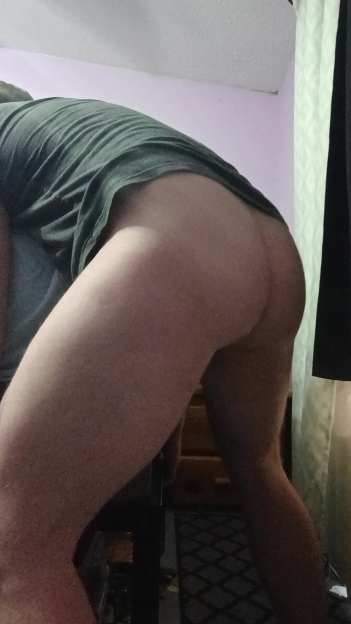Themilkman618: Gooning bbc ein bett und Toy Max 2 von Lovense tropfendes...