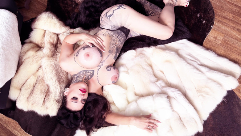 MissAlessaMilano: Fetiš po kožešině