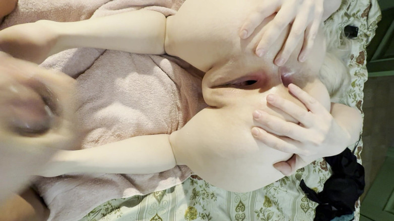 AurelliaCreampie: Deepthroat roztomilý hrdlo polyká a bere výstřik do zadku