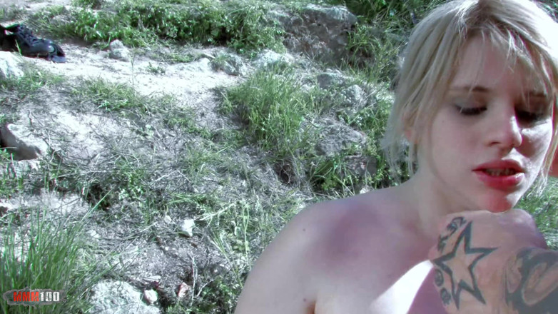 MMM100: Blond laska usunięta przez faceta z dużym kutasem