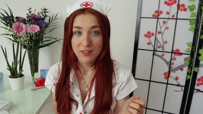 Madelaine_Rousset: Instrucțiuni de masturbare și sex virtual - asistenta excitată.