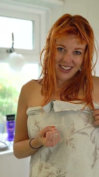 Auburn Fox - What's up My Towel
