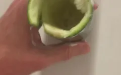 Eine muschi ficken, zucchini furzen und drinnen kommen