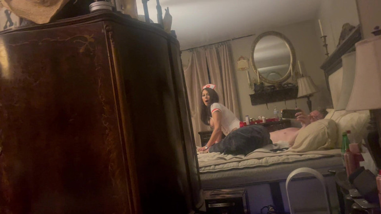 Temple of tease: नर्स ashlynn अपने मरीज की सवारी करती है