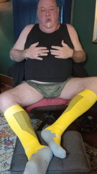 beardaddychub: Webcam, éjaculation pour le client !