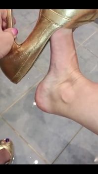 How Sexy Thongs Should Be Treated, Agree!