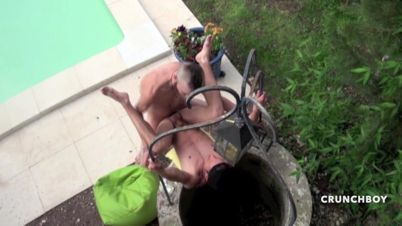 French Twinks Amator videos: Picwik fucked in exhib garden by a bisex boy