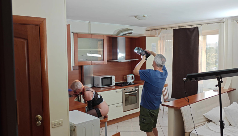 Heatwave Porn: Kinky Husband Films His Mature Hot Wife in the Kitchen...