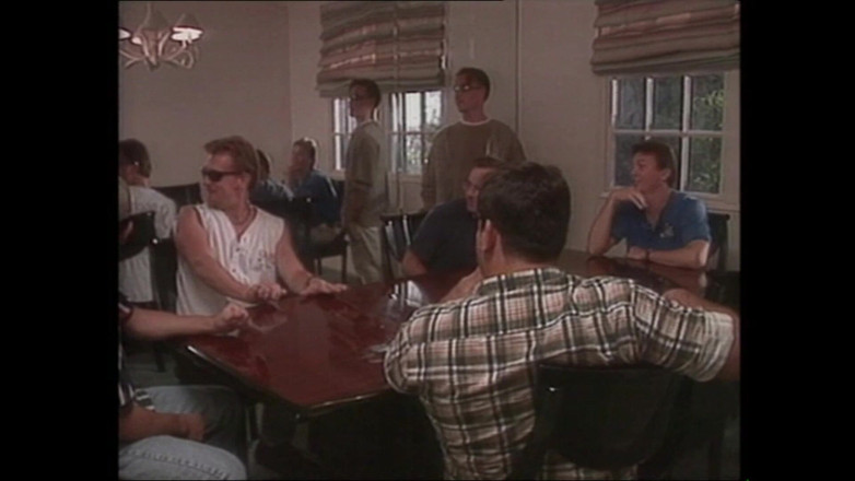 MCG Empire: 乱暴で汚く、悪びれないふしだらな女たち