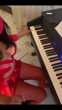 Milfycalla compilation - feticcio, pompini romantici, sborrata latina con pantaloncini 5alla sta leggendo tutto perverso co...