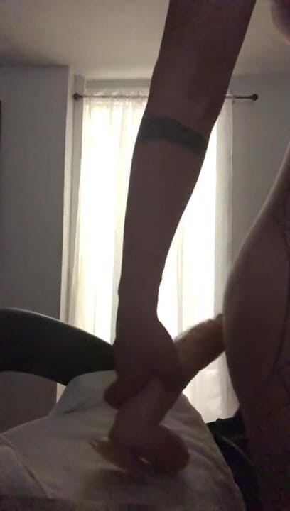 Cumiaxxx: Moi-même avec le gode