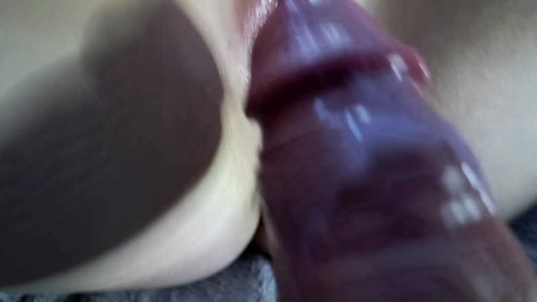 Candy Camille: पहली बार असली बड़े लंड का मजा ले रहा है