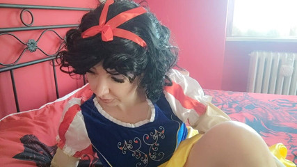 savannahamatoriale: hot burping princess