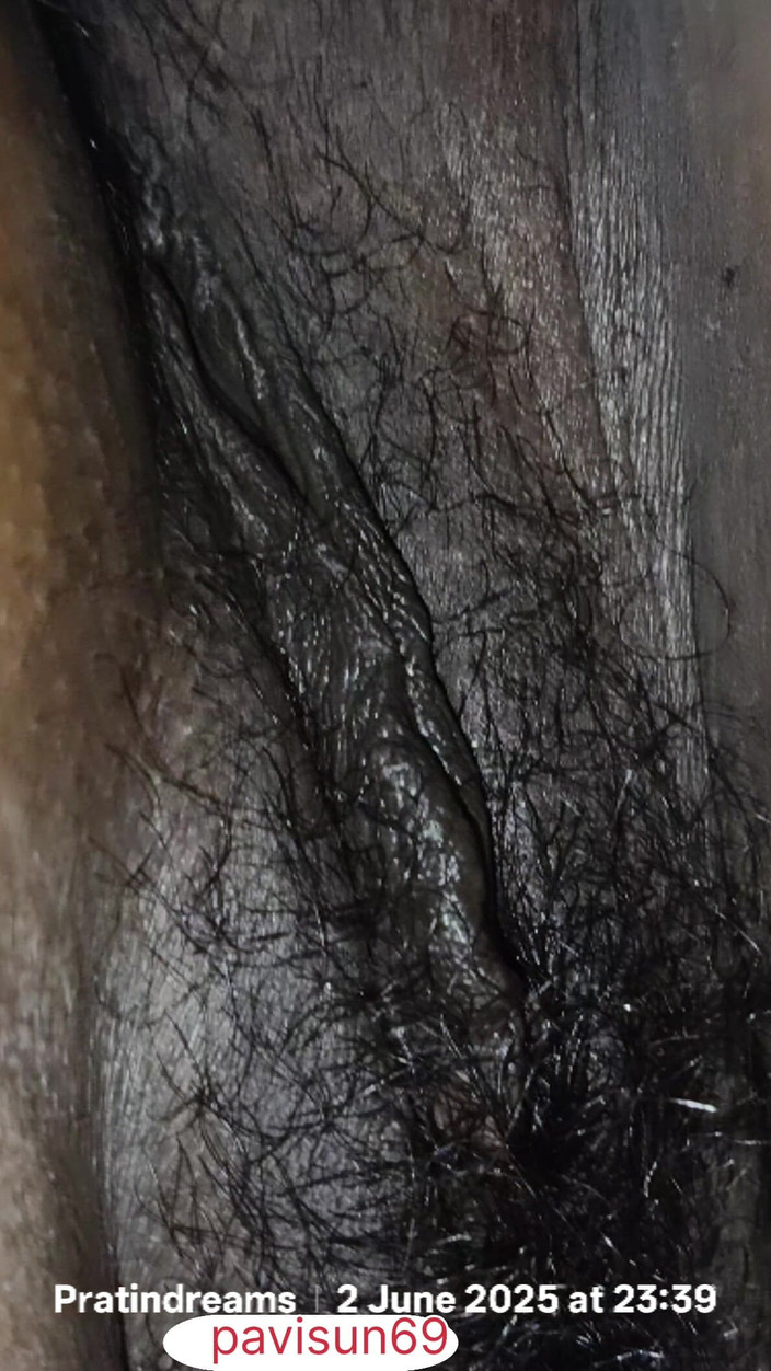 Pavi sun: 印度 Bhabi 毛茸茸的阴户