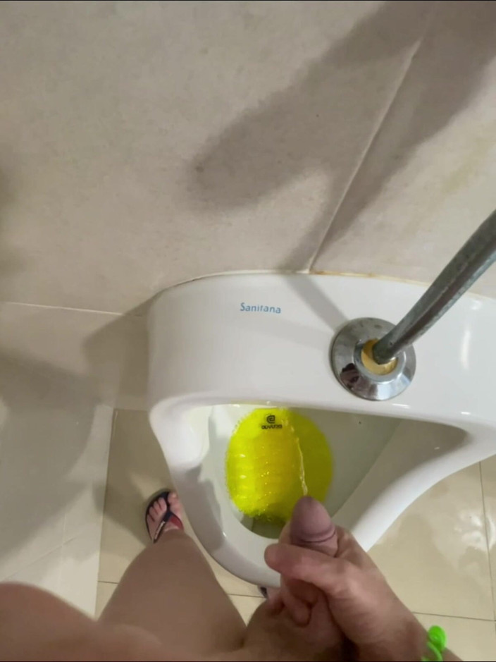 AmateurBoysPissing: Dared to Piss Fully Naked in Public Toilets Urinal