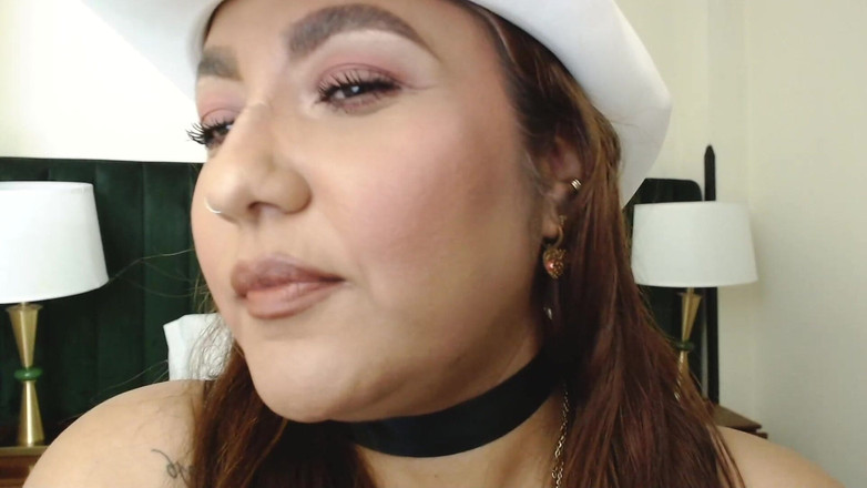 Yessika Baker: Carino MILF Fa Sesso Orale Vestito Da Cowgirl