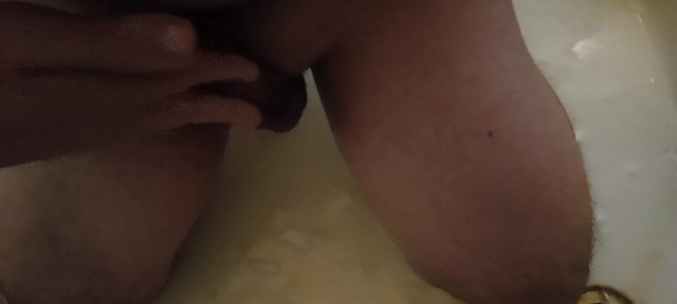 Lion788: Spelletjes in de badkamer