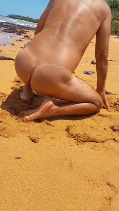 Ladysilvas: レディシルバ ホットアス・オン・ザ・ビーチ