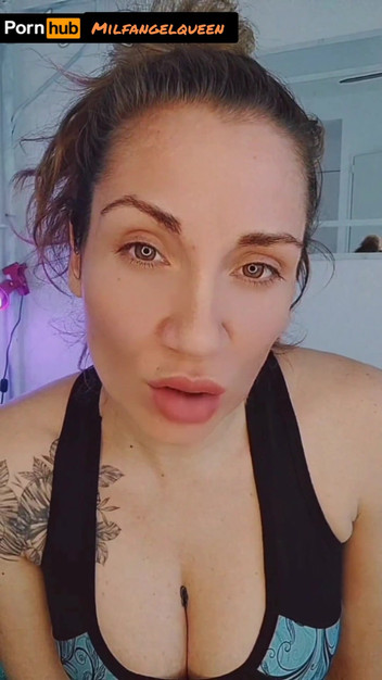 AngelQueen: JOI sperma på mina bröst