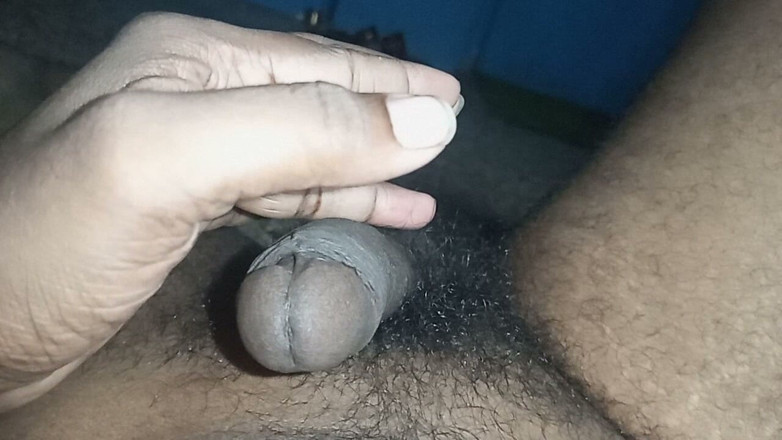 Fucking my wife: เมีย Desi ภาษาฮินดีเลียหีด้วยปากจูบ