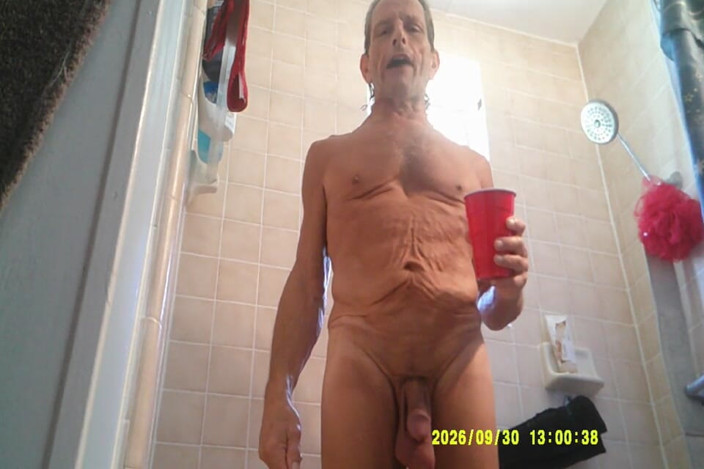 COBRA CRAIG: 9-30-26 Shower Cobra's Havin a Monday Kinds Wed. and He...