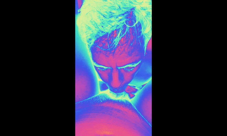 Ladyboy Karl: Ladyboy suger