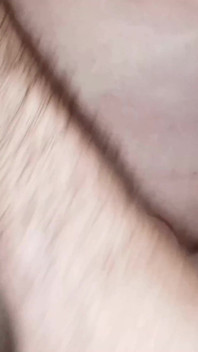 セクシーなタンパンストの素晴らしい脚でDani_legの噴水射精