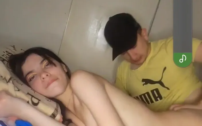 Jopy sex: Full Video Original Real Amateur! Laura Fucking and Complacent