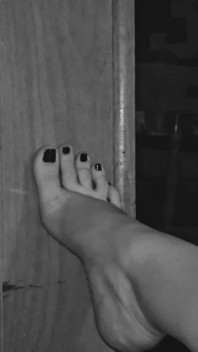 Sexy Toes Shining for Stepdaddy
