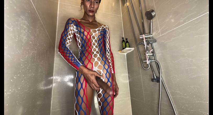 LadyboyLadyboy: Ladyboy Nancy Supercock Measured