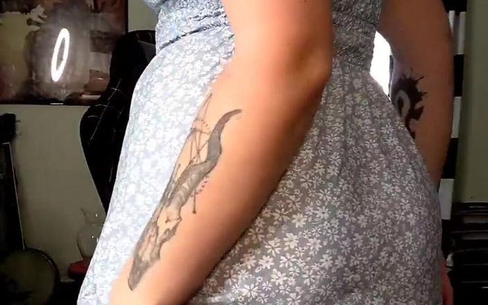 Evelyn Storm: La forma en que mi culo rebota con un vestido