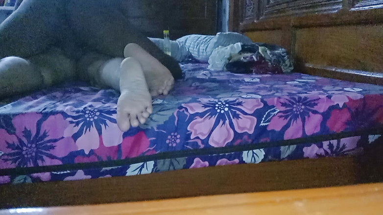 House 3: Ngentot pantat dan ngentot pantat murid nakal ini dengan ganas