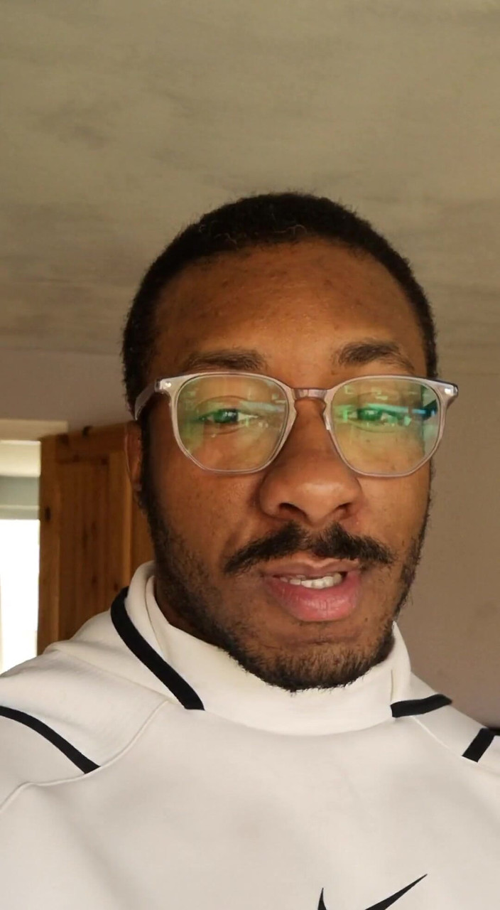 Amadeus: 引き続きご支援いただきありがとうございます。明日は景品もやる予定なので、それを確認するためにフィードを続けてください。