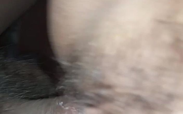 Poojarani125: Awek kampung pertama kali berkongkek sungguh-sungguh dalam bilik video penuh