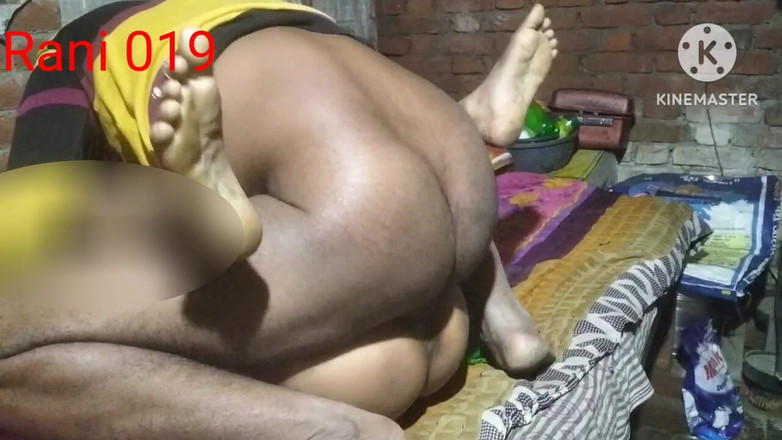 Rakesh: Desi Housewife's Sex, Make the Wife Lying on the Bed...