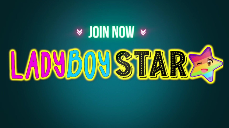 Ladyboy Star: Ladyboystar - kısa saçlı ladyboy büyük yarağıyla oynamama izin ver