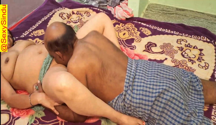 Sexy sindu: Hintli köylü kızın seks videosu