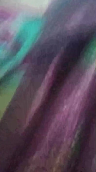 Indian Gay Crossdresser Gaurisissy arătându-și corpul complet și apăsând și jucându-se cu sânii ei mari în sari roz
