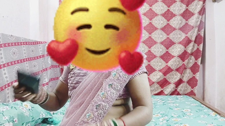 Shilpa: Shilpa Bhabhi Ne Lon Ki Kist Apni Choot Chudwa Ker...