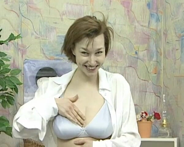 YOUR FIRST PORN: Cecile Fingert Voller Vergnugen - 완전한 즐거움을 선사하는 셀린 핑거
