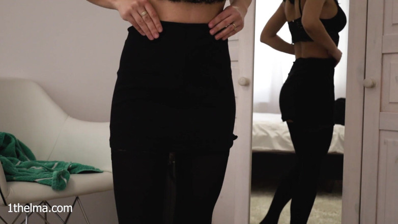 1THELMA: Reverse striptease