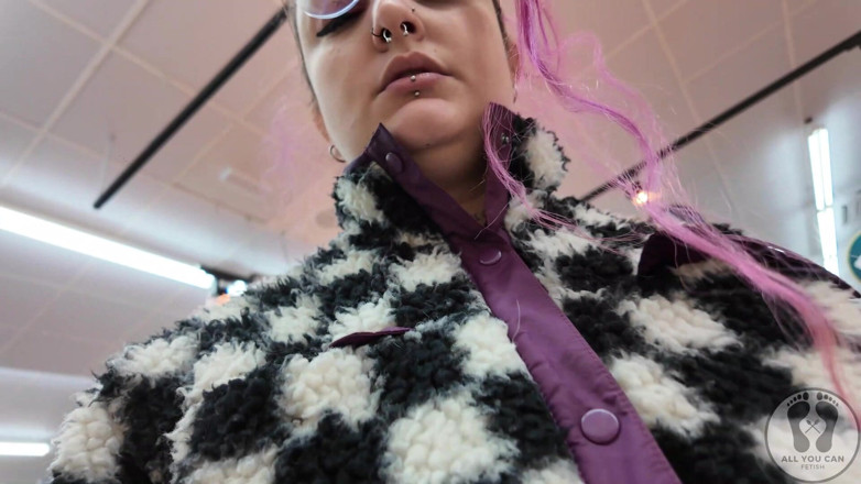 All You Can Fetish: Plump Chick Burps at the Supermarket Embarrassing Public Display