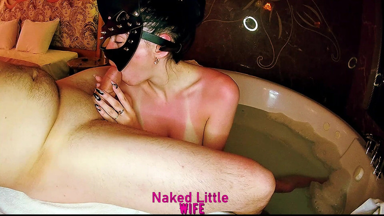 Nakedlittlewife: Girl sucks dick in the bathroom