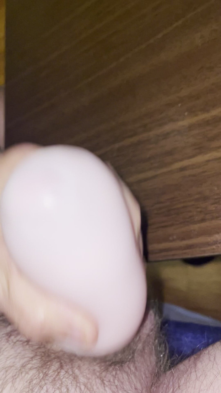 Otterxaddy: L'uovo ed il cazzo mi fa venire