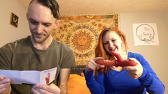 Sin Spice by Sophia Sinclair and Jasper Spice: Moiame lidah dan jari vibrator unboxing dan masturbasi