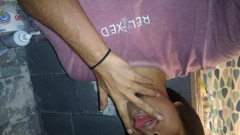 AlexAlejandro13: Me hago wey en el baño mientras estoy bien