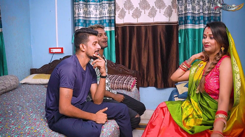 Desi Bold Movies: Desi Bihari Bhabhi Hardcore Threesome Sex with Her Two Debar...